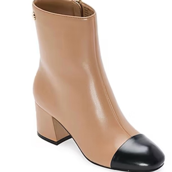 Liz Claiborne Shoes - NWT Liz Claiborne Retro Style Tan and Black Ankle Booties Size 7